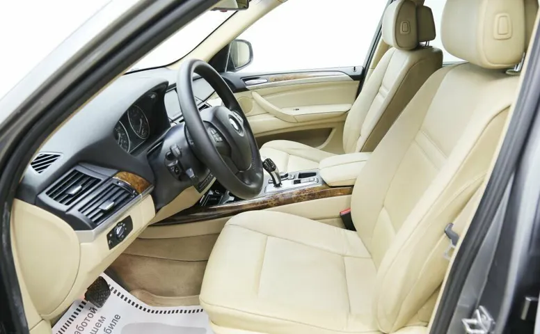 BMW X5 30i II (E70)