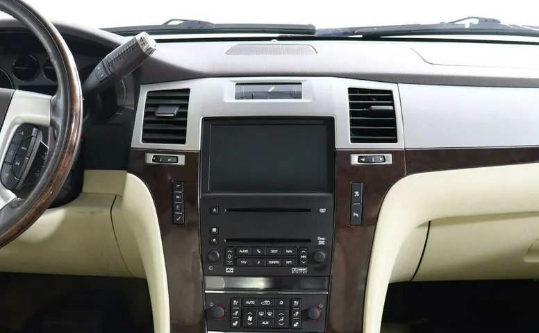 Cadillac Escalade III