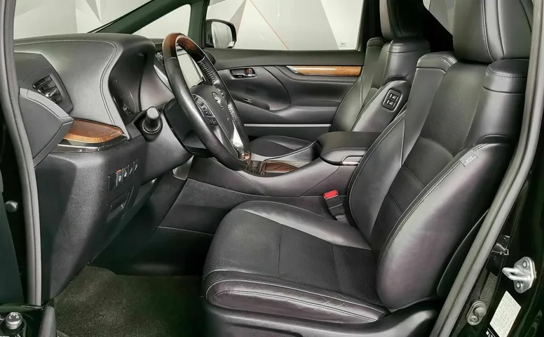 Toyota Alphard 3.5 AT (275 л.с.) Черный