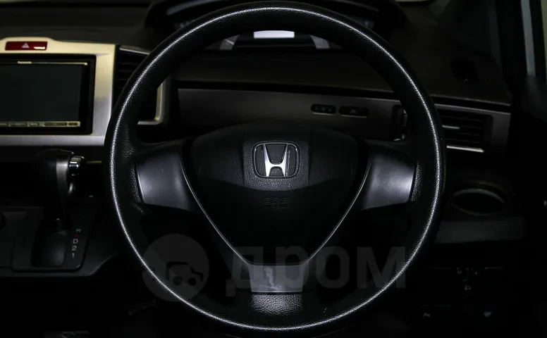 Honda Freed Spike, 1 поколение