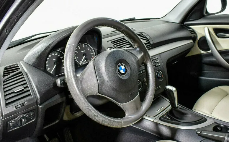 BMW 1 серия 2.0 Автомат