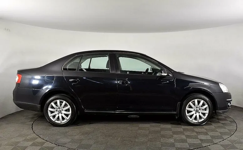 Volkswagen Jetta V