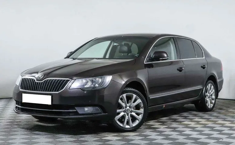 Skoda superb робот 2013 с пробегом 90 238 км