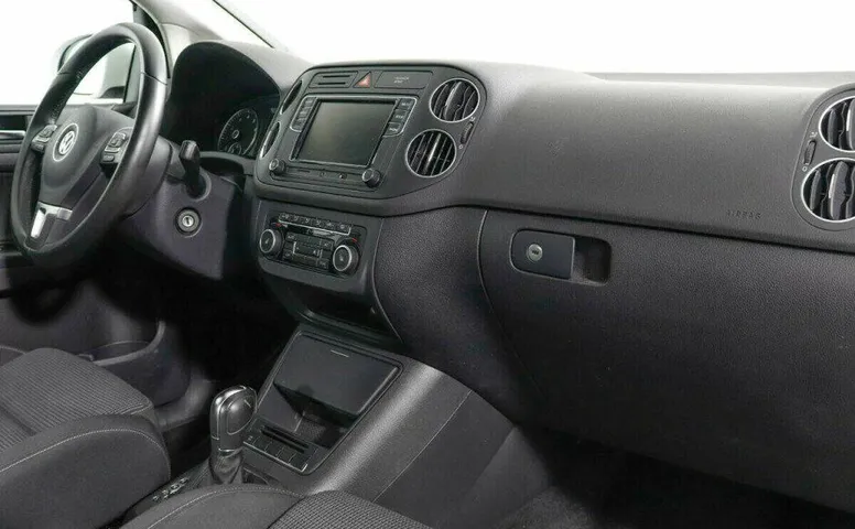 Volkswagen Golf Plus 1.6 Робот