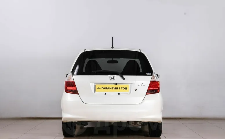 Honda Fit, 1 поколение, 2 рестайлинг