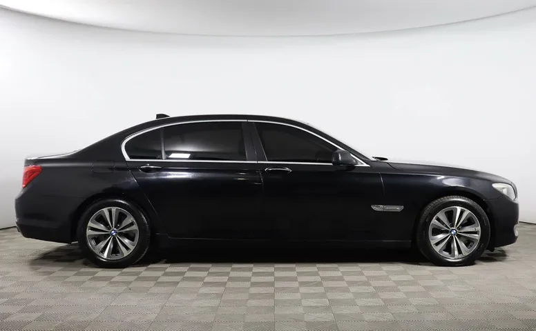 BMW 7 серия