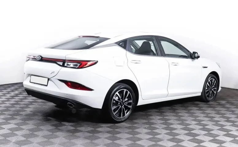 JAC J7