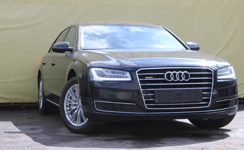 Audi A8 3.0 AT (310 л.с.) 4WD