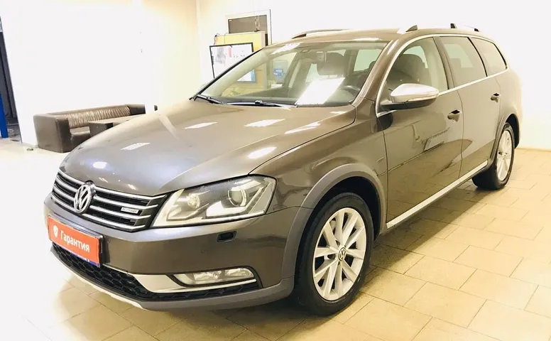 Volkswagen Passat Alltrack (B7)