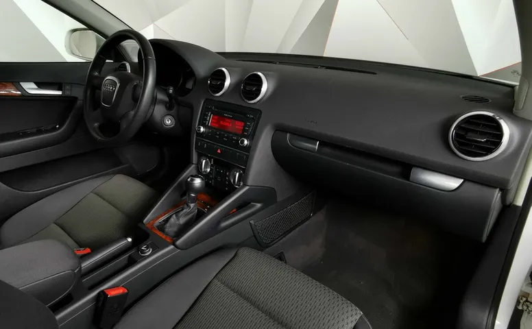 Audi A3 1.2 TFSI S-tronic (105 л.с.) Белый