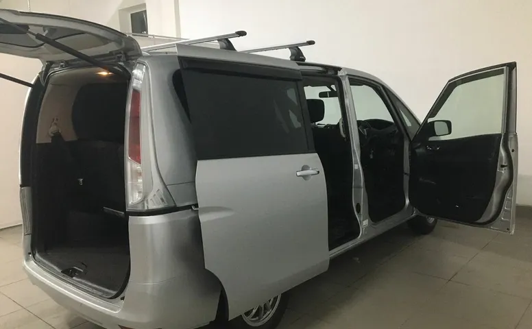 Nissan SERENA 2.0 CVT (144 л.с.) 4WD