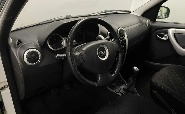 Lada (ваз) largus cross мкпп 2017 с пробегом 89 490 км