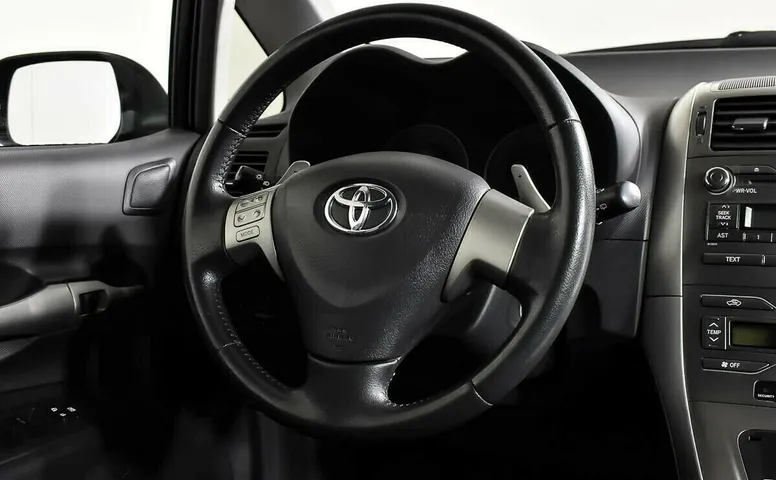 Toyota Auris I