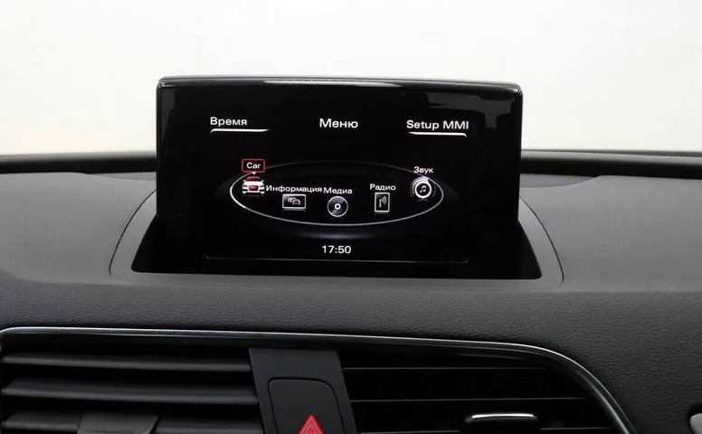 Audi Q3 I (8U)
