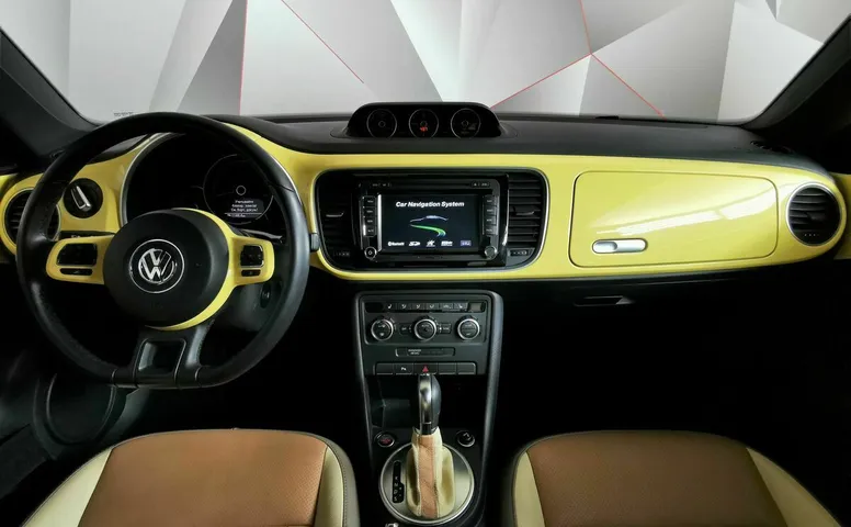 Volkswagen Beetle 1.2 TSI BlueMotion DSG (105 л.с.) Жёлтый