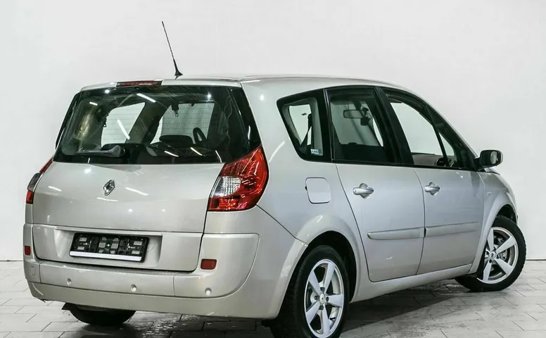 Renault scenic