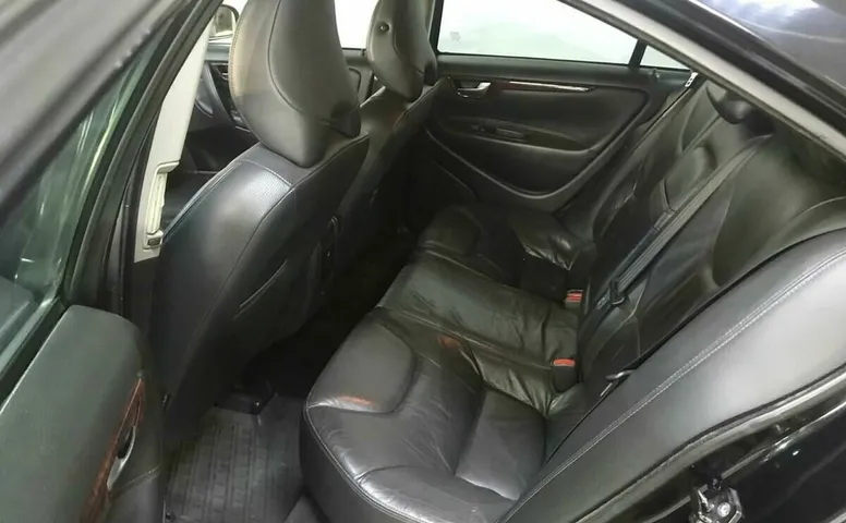 Volvo S60 2.4 AT (170 л.с.)