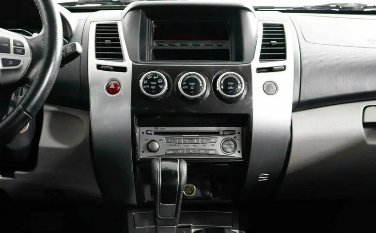 Mitsubishi Pajero Sport 3.0 Автомат