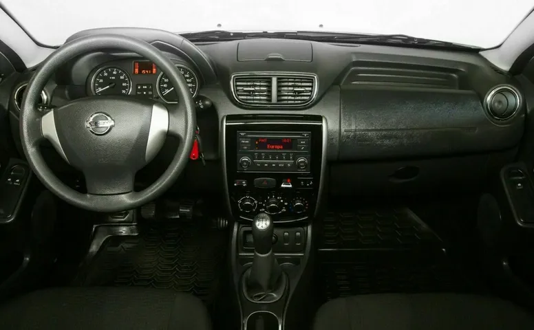 Nissan terrano