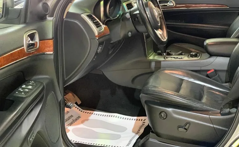 Jeep Grand Cherokee IV (WK2)