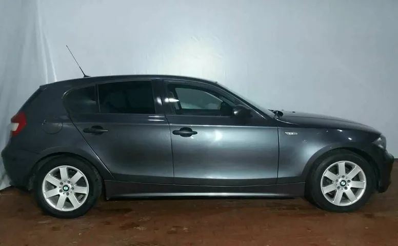 BMW 1ER 118i 2.0 AT (129 л.с.)