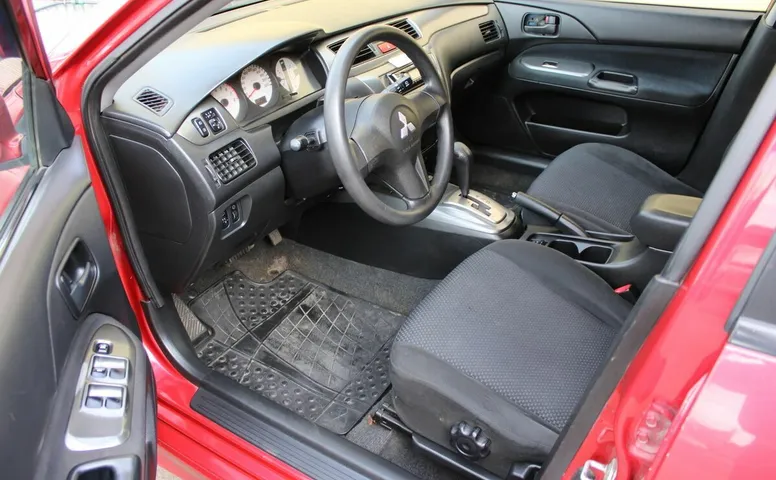 Mitsubishi LANCER 1.6 AT (98 л.с.)