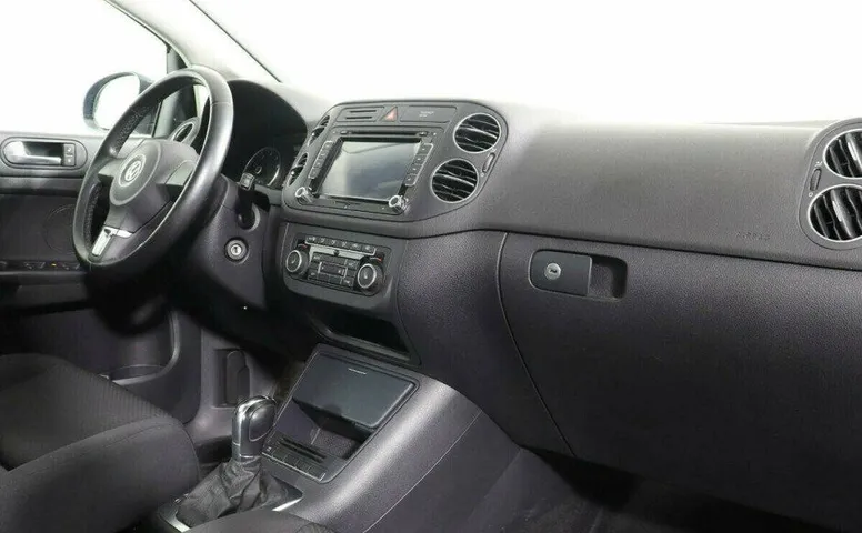 Volkswagen Golf Plus 1.6 Робот