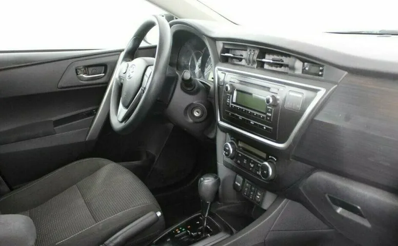 Toyota Auris 1.6 Вариатор