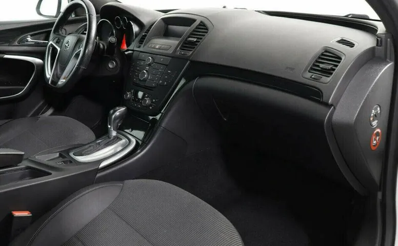 Opel Insignia 2.0 Автомат