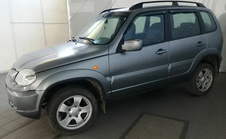 Chevrolet NIVA 1.7 MT (80 л.с.) 4WD
