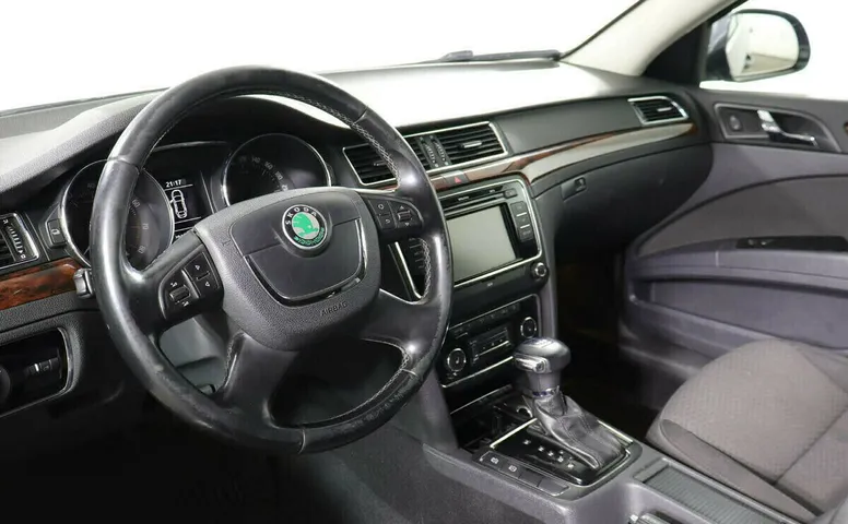 Skoda Superb II