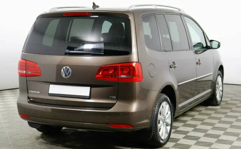 Volkswagen Touran 1.4 Робот