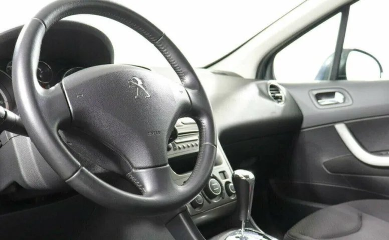 Peugeot 408 1.6 Автомат