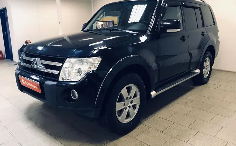 Mitsubishi Pajero IV
