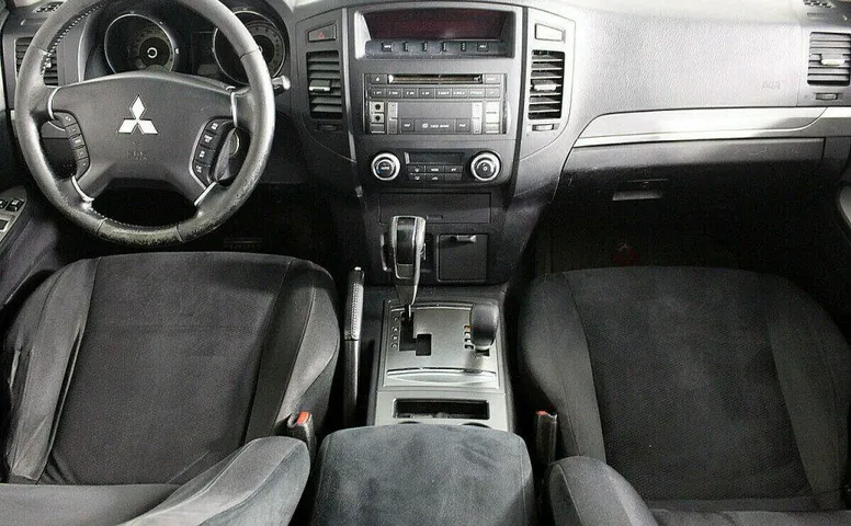 Mitsubishi Pajero 3.2 Автомат
