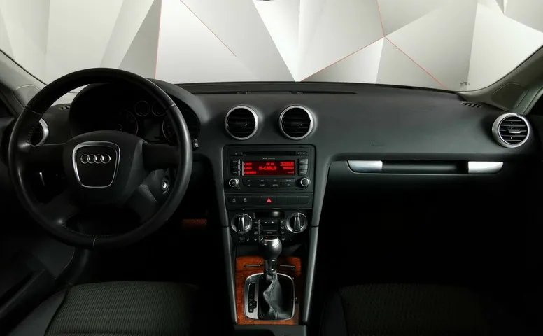 Audi A3 1.2 TFSI S-tronic (105 л.с.) Белый