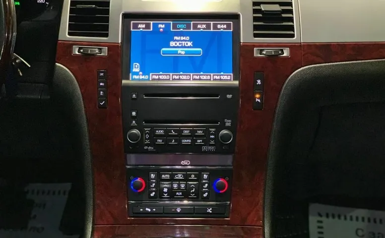 Cadillac Escalade III