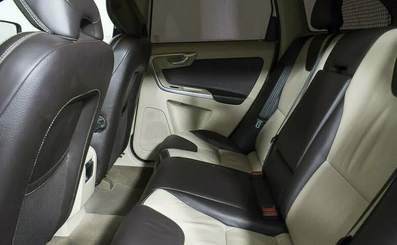 Volvo XC60 2.0 Робот