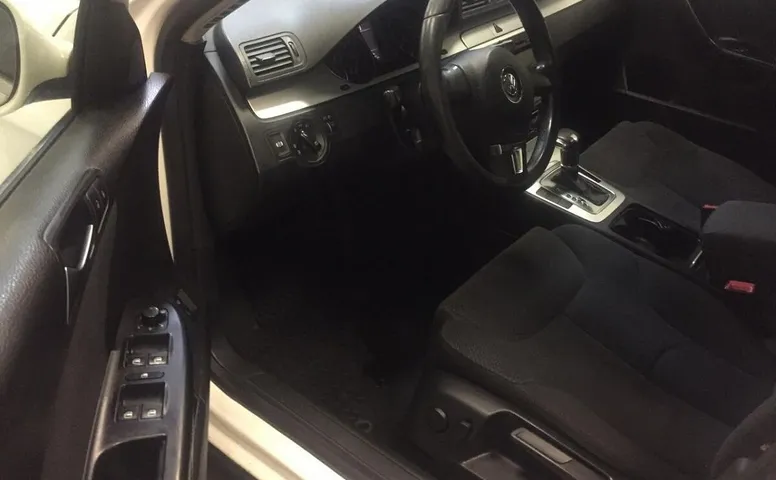 Volkswagen Passat (B6)