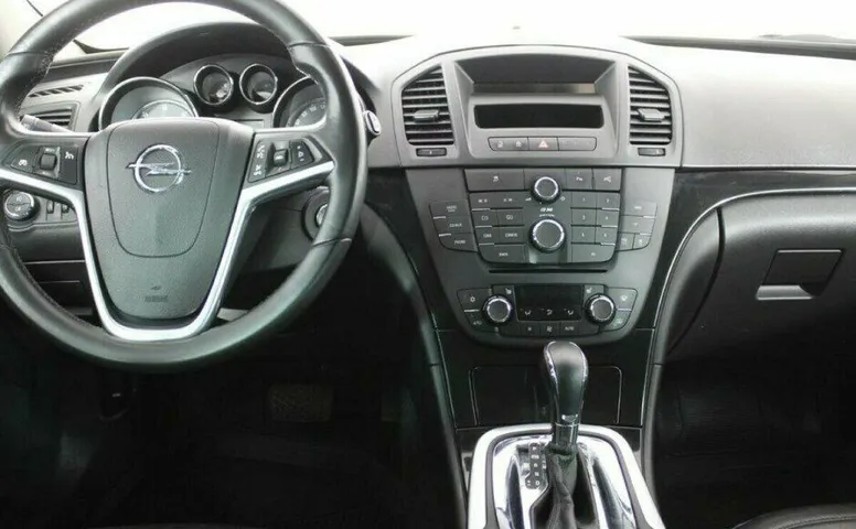 Opel Insignia 2.0 Автомат