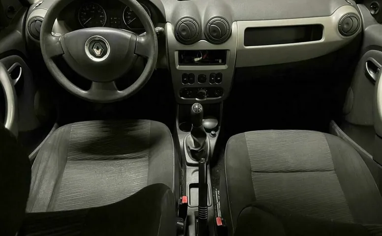 Renault SANDERO 1.6 MT (103 л.с.)