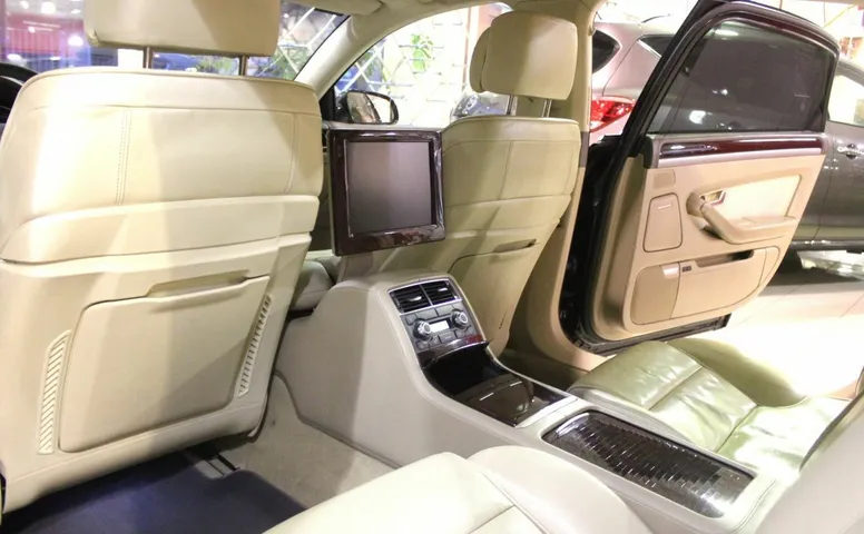 Audi A8 II (D3) Рестайлинг 2
