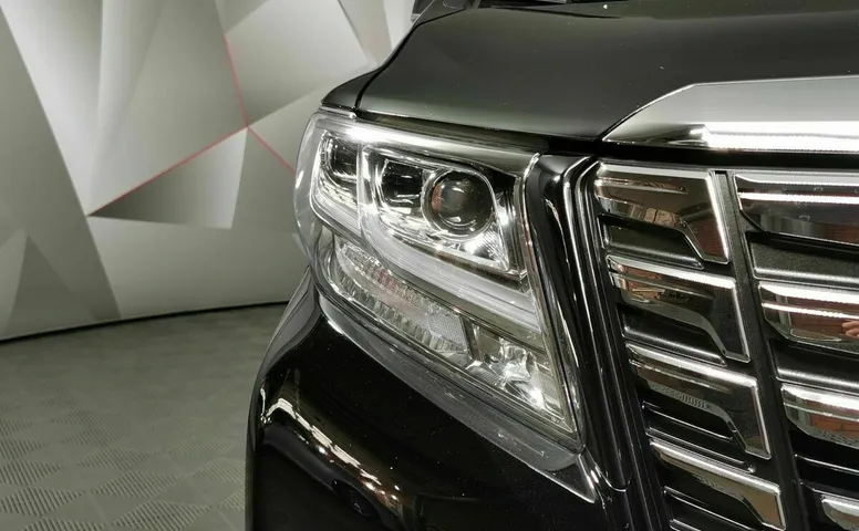 Toyota Alphard 3.5 AT (275 л.с.) Черный