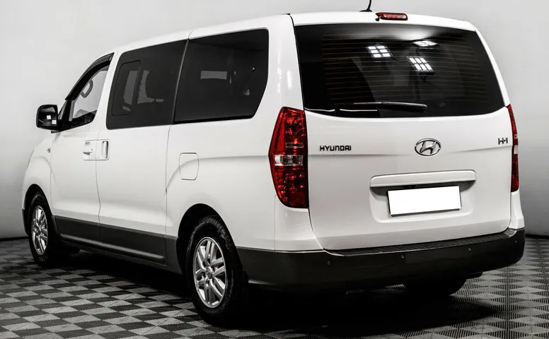 Hyundai H-1