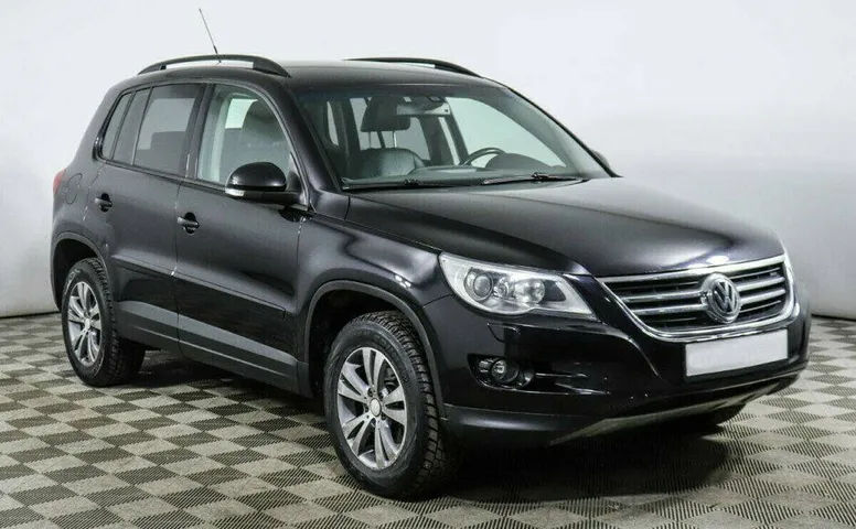 Volkswagen Tiguan 2.0 Автомат