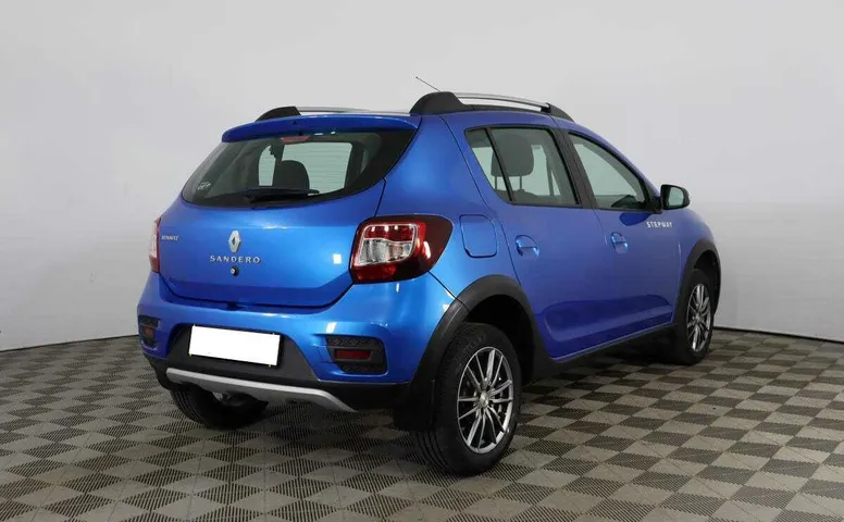 Renault sandero stepway мкпп 2018 с пробегом 40 678 км