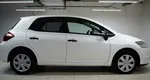 Toyota auris i рестайлинг