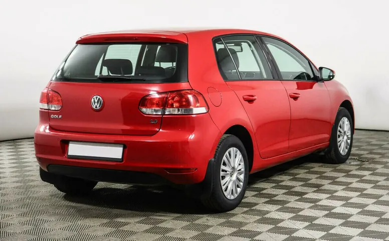 Volkswagen Golf VI