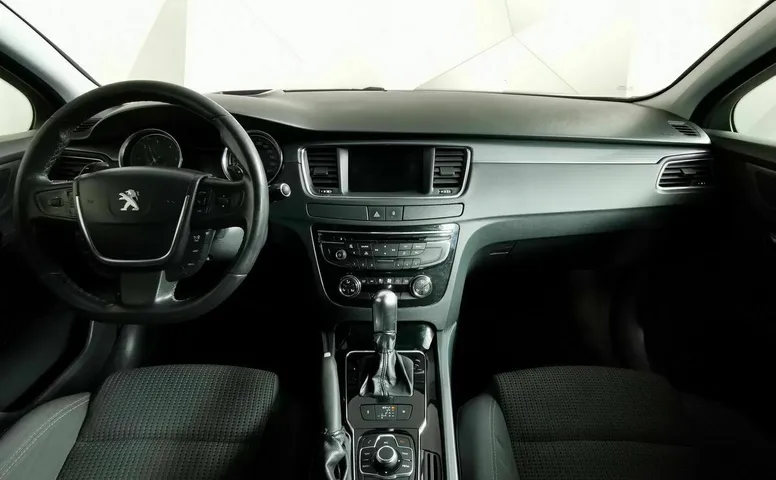 Peugeot 508 2.0 HDi AT (136 л.с.) Белый