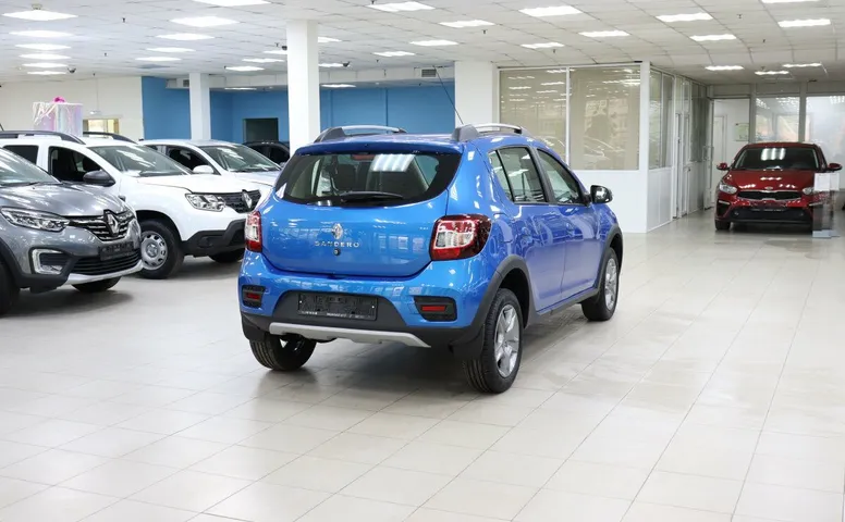Renault sandero stepway мкпп 2021 с пробегом 100 км